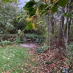 Nostalgic 1960s Idyll Kulhuse