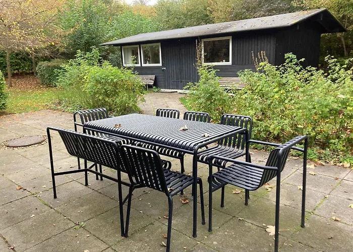 Nostalgic 1960s Idyll